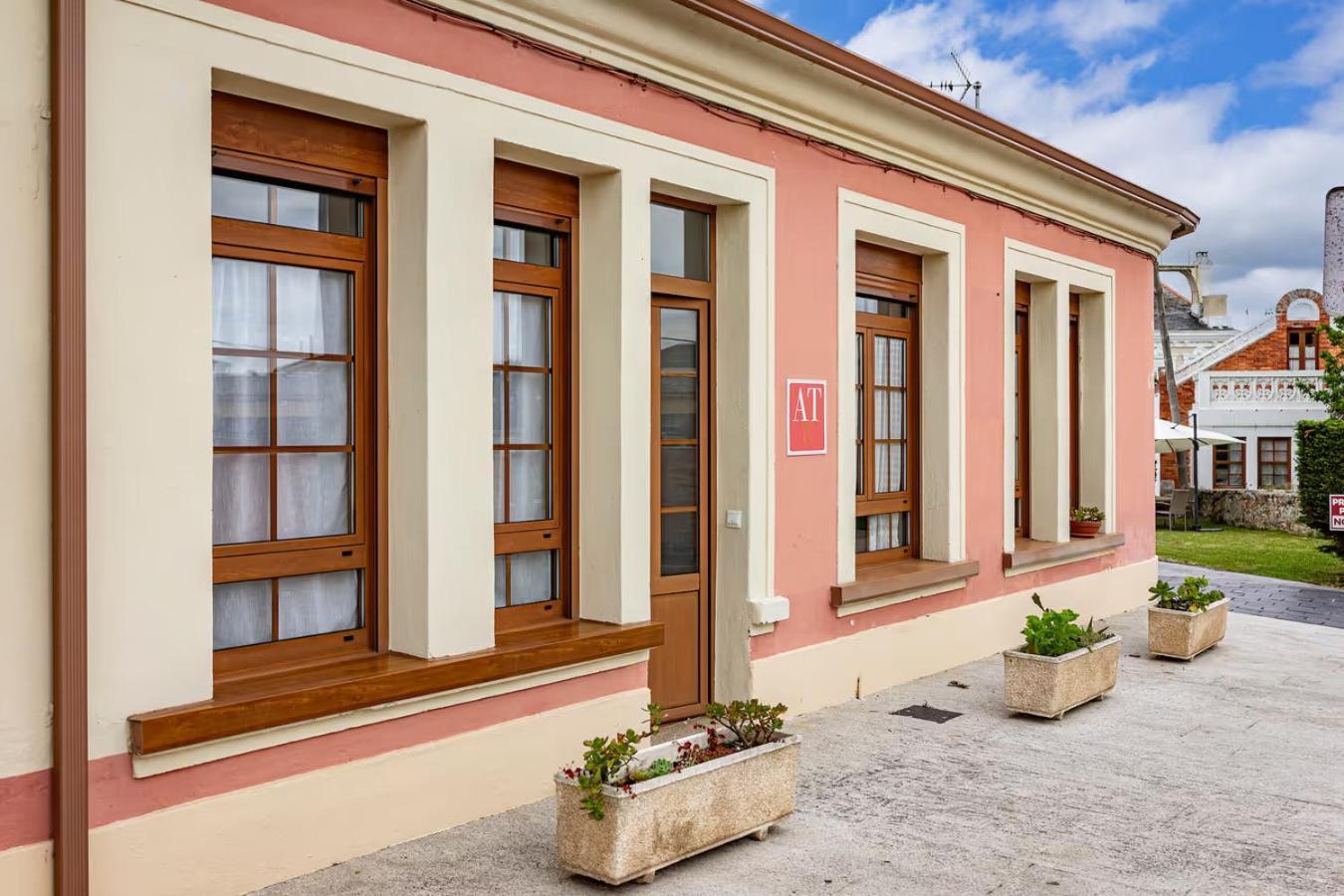 Apartamentos Turisticos As Cetareas Ринло Экстерьер фото