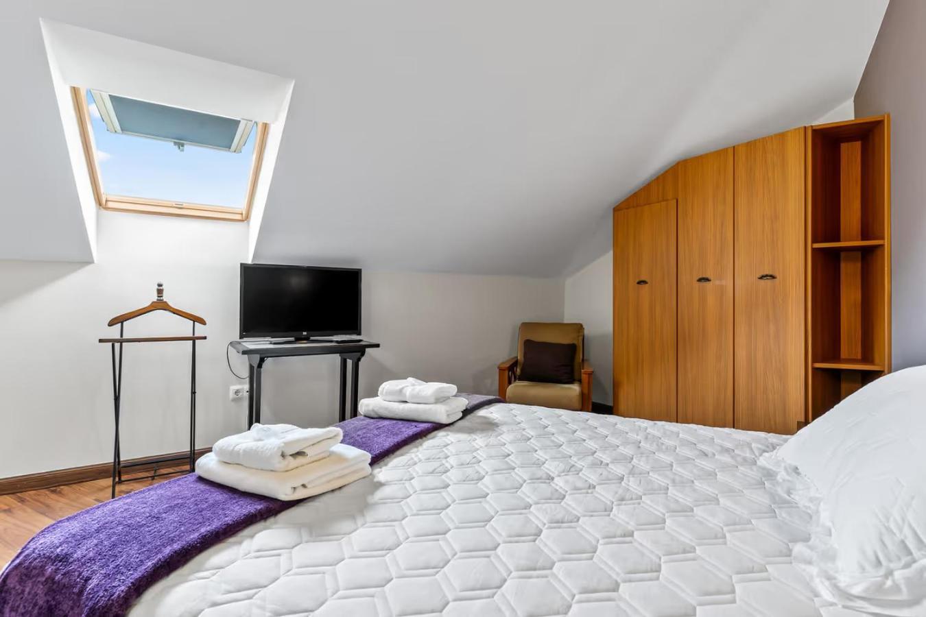 Apartamentos Turisticos As Cetareas Ринло Номер фото