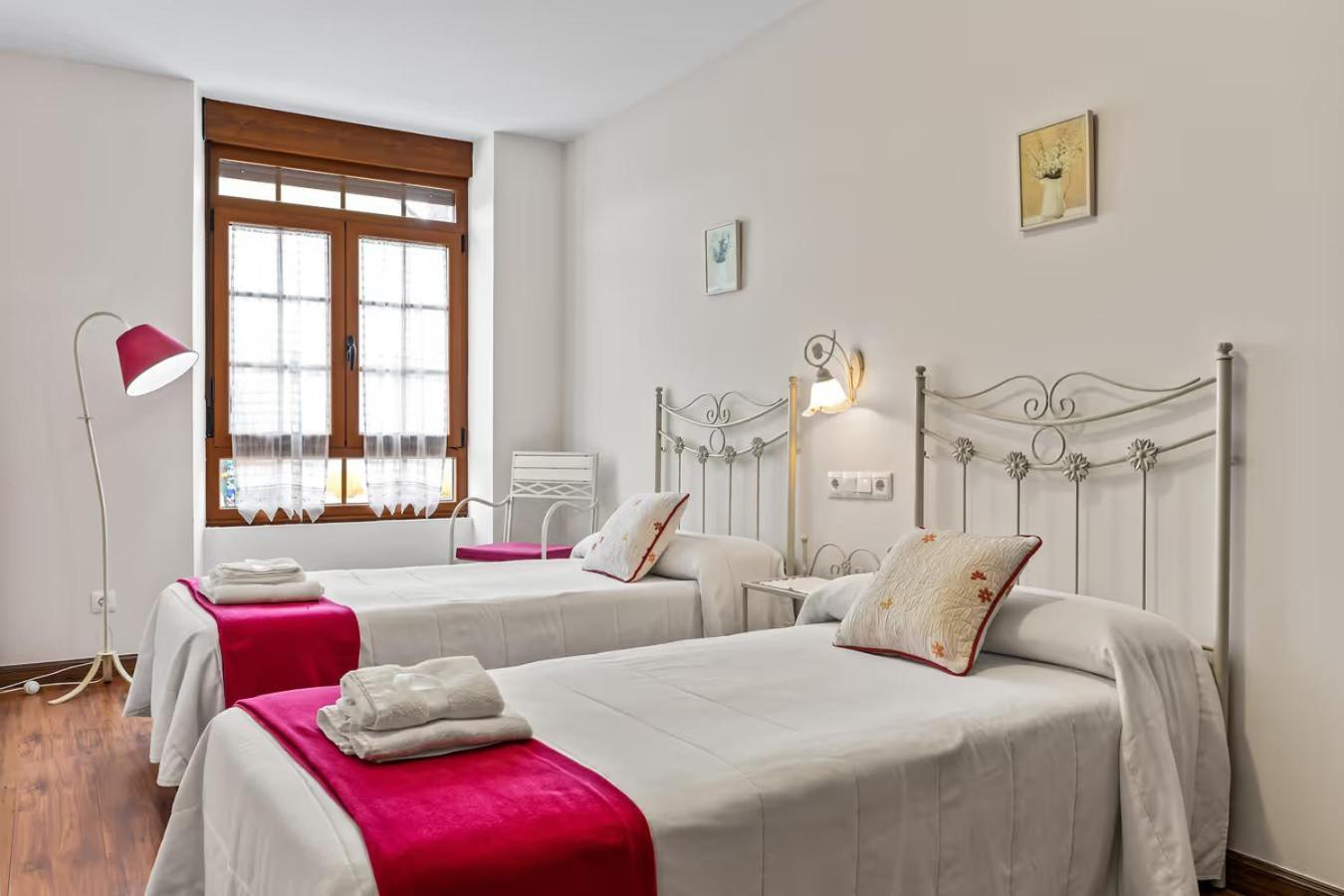 Apartamentos Turisticos As Cetareas Ринло Номер фото