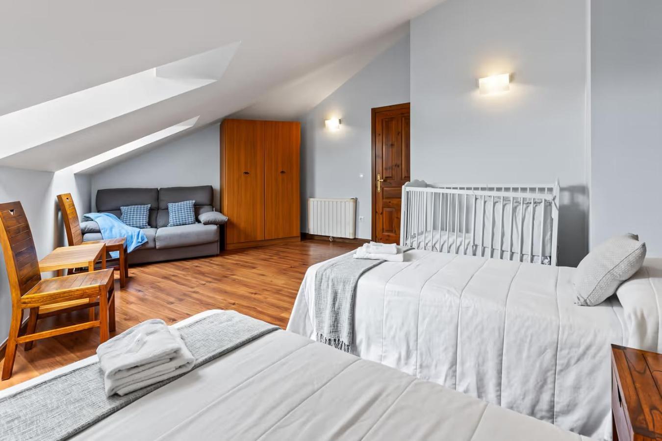Apartamentos Turisticos As Cetareas Ринло Номер фото