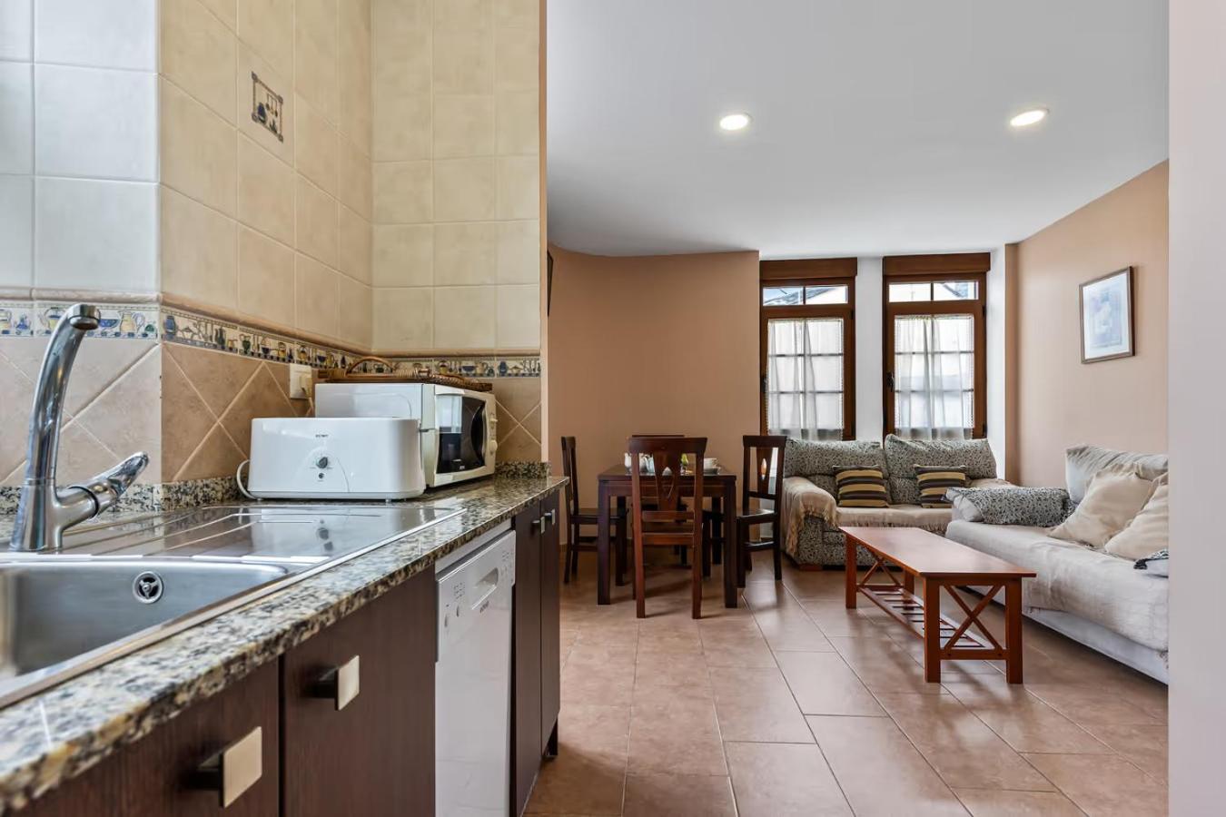 Apartamentos Turisticos As Cetareas Ринло Номер фото